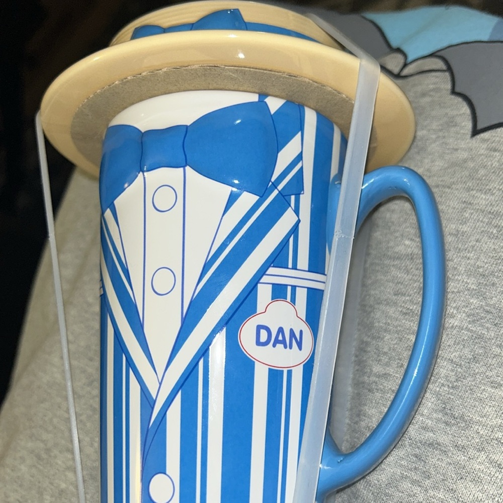 NWT Disney Dapper Dan Blue Striped Mug with Lid - Picture 7 of 12